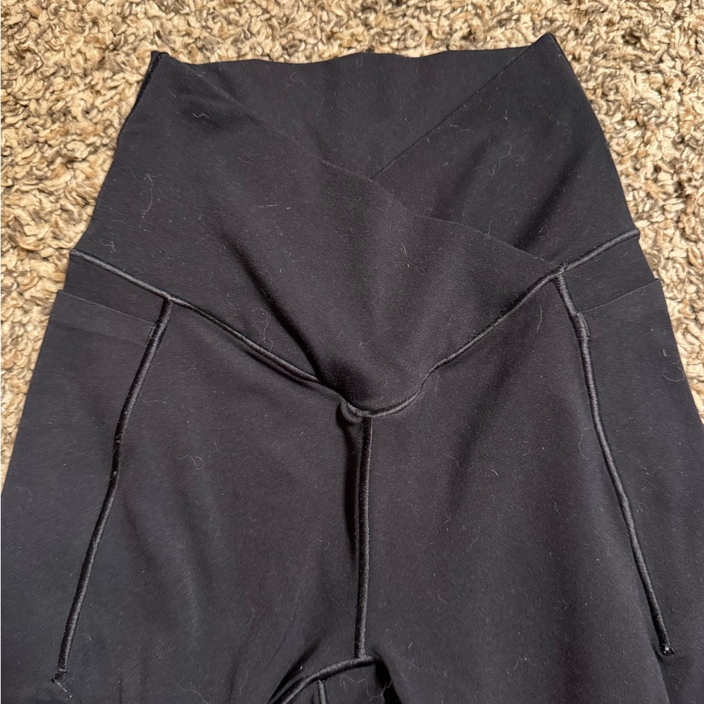Aerie Black High-Waisted Leggings - Picture 2 of 3